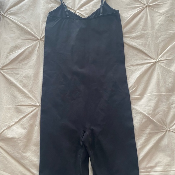 Babaton romper - Picture 4 of 6
